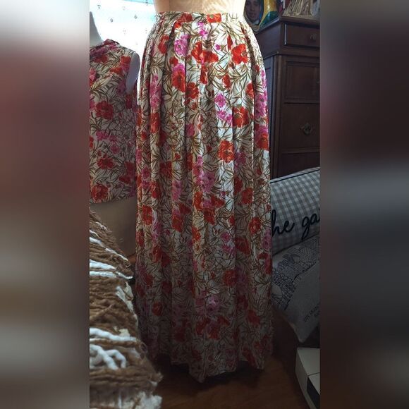VINTAGE Two Piece Long Floral Maxi Skirt Matching Blouse & Belt Size S - Picture 13 of 16